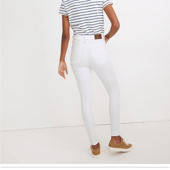 Petite 10 high rise skinny jeans in pure white - Picture 5 of 8